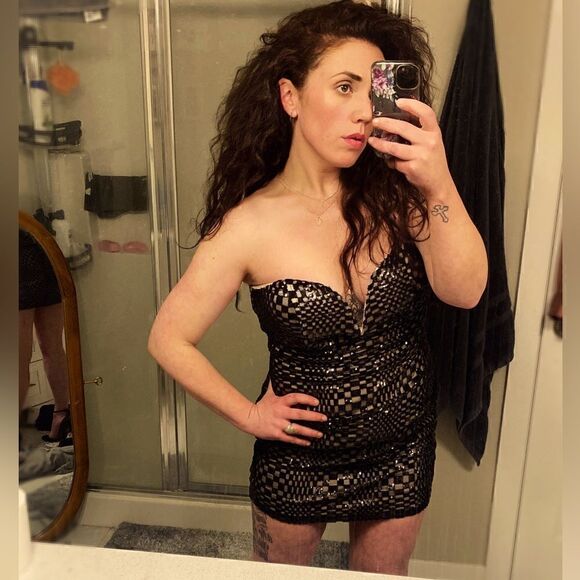 Dress – Size Medium TFNC London Halo Mini Sequin - Picture 4 of 4